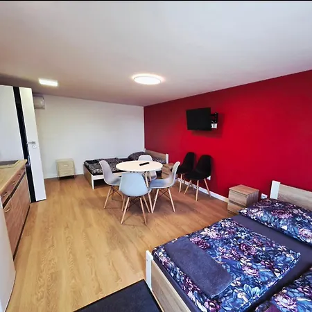 Od 2 Do 4 Osob W Choczni Niedaleko Wadowic Ze Strefa Basenowa Apartman
