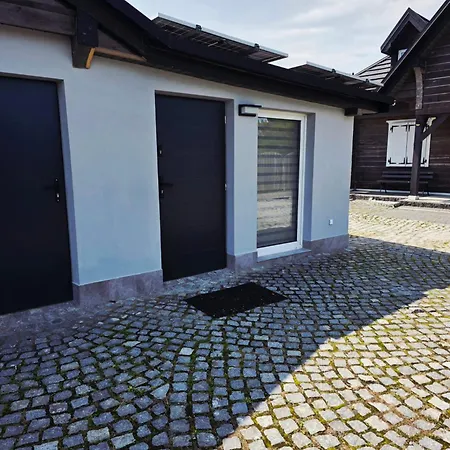 Apartman Od 2 Do 4 Osob W Choczni Niedaleko Wadowic Ze Strefa Basenowa *